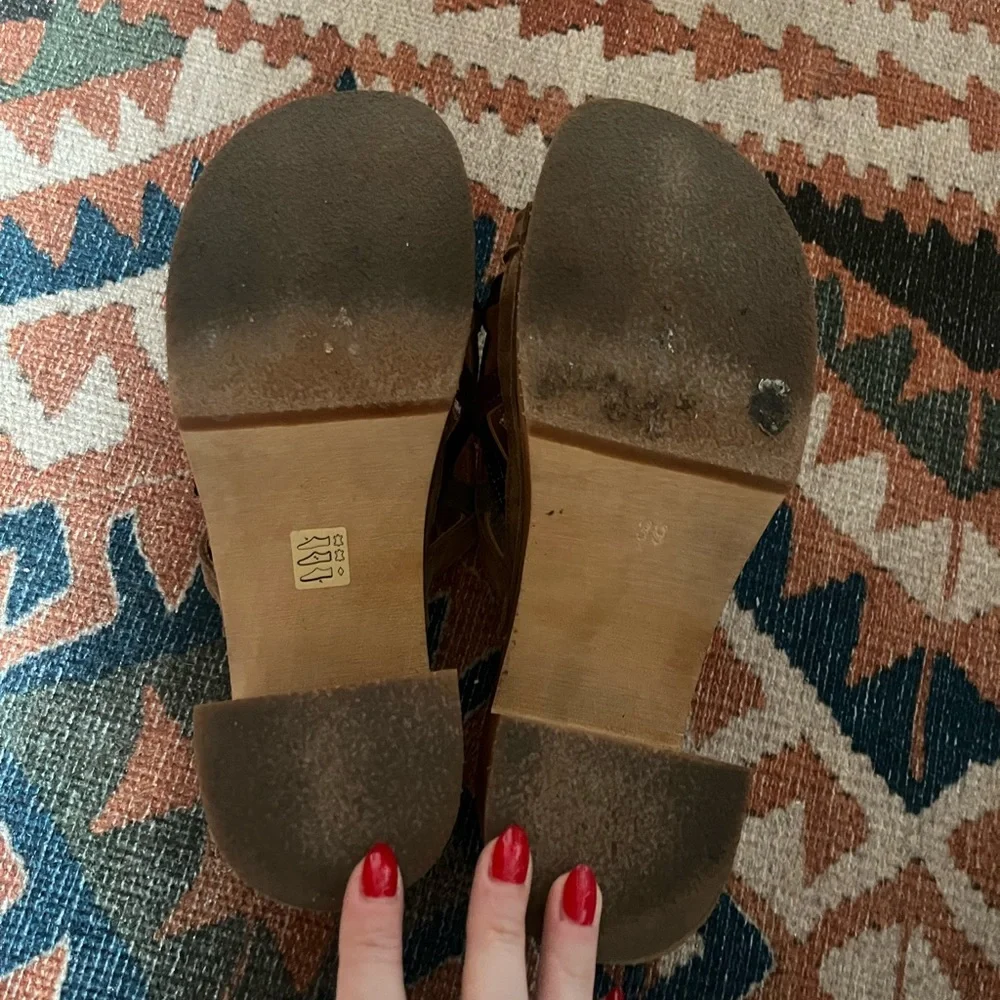 Brand New Swedish Hasbeens Basket Mule Sandal, size 9 - Picture 2 of 5